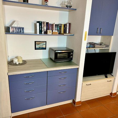 Moewenblick Bakenberg-41 Ferienwohnung Mit Terrasse, Doppelbett, Schlafsofa, Vollstaendige Komfortkueche Dranske Buitenkant foto